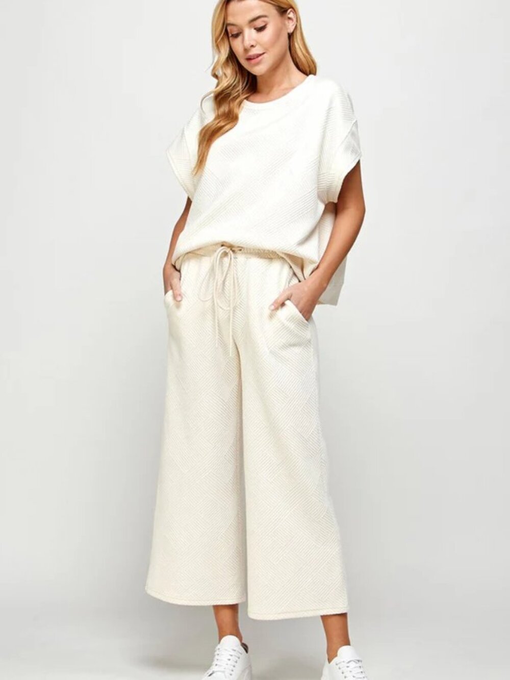 Women's Textured Top & Pants Set